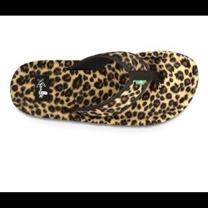 NEW! Sanuk Leopard Flip Flops size 7, Tarzan Classics. Sealed Bag -Never Opened